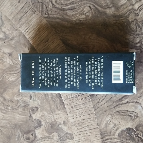 NEW Mollie Jacob Dazzling Illuminator Makeup - Picture 3 of 4